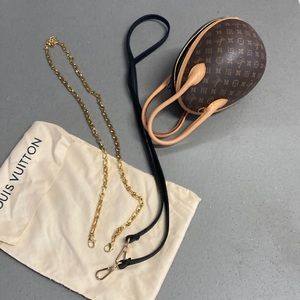 LV egg purse